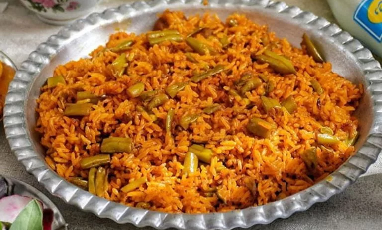 Persian Green Bean Rice with Beef Chunks Recipe - step image