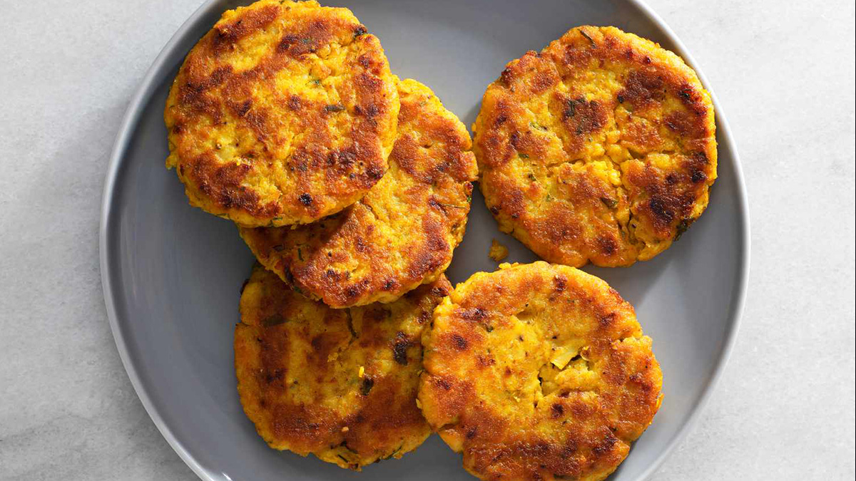 Easy Potato Kuku Recipe: A Persian Delight - step image